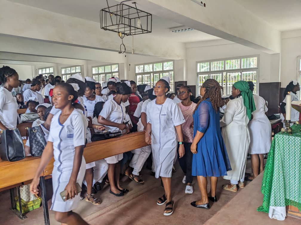 Offering time during mass